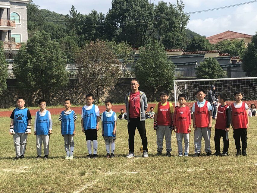 河上镇小:首届校园足球超级联赛火热进行中 萧山区河上镇中心小学