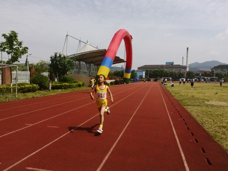 镇小学生第27届田径运动会在三江小学举行 余姚市丈亭镇三江小学