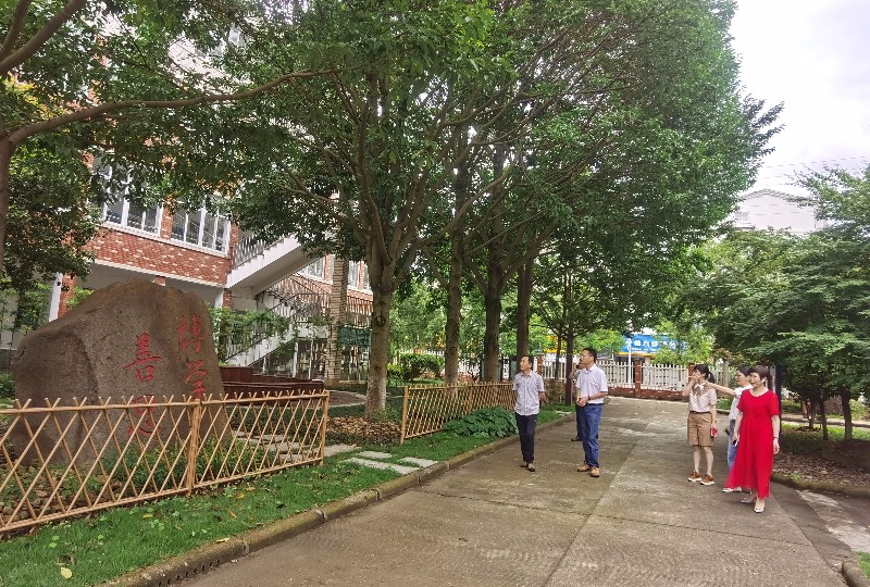 宁波教育评估院专家组莅临博平小学开展发展性评估