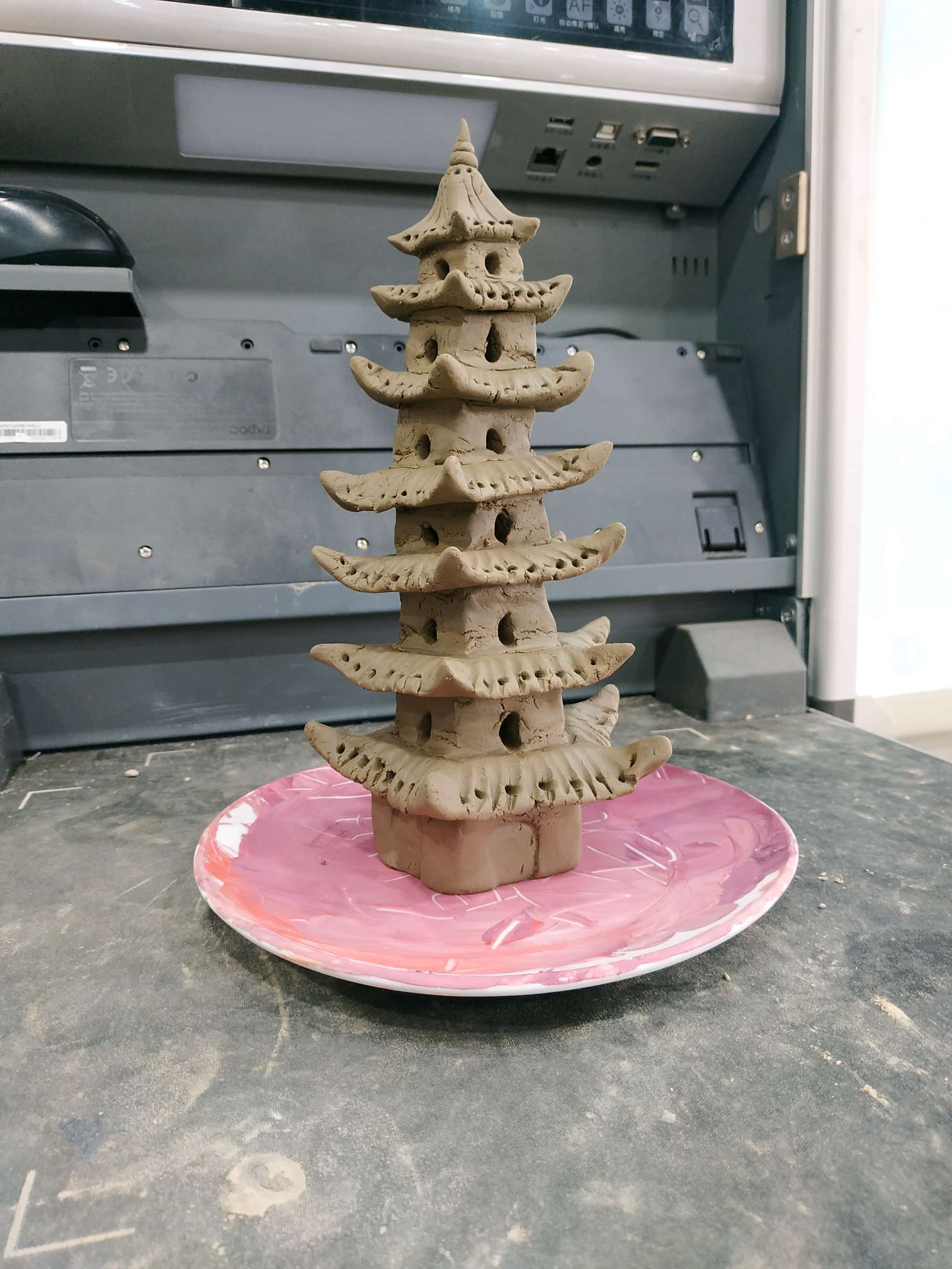 四年级美术402班陶艺塔教学情况